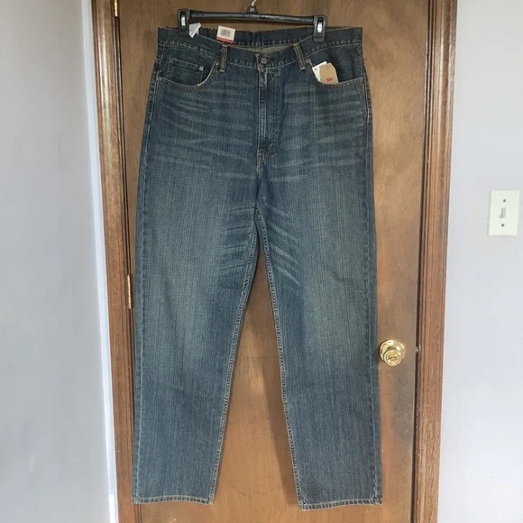 Relisted Levi’s 550 relaxed slight distressed jean tapered leg 40 X 36 big&tall - Picture 5 of 17